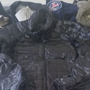 Packable light black jacket